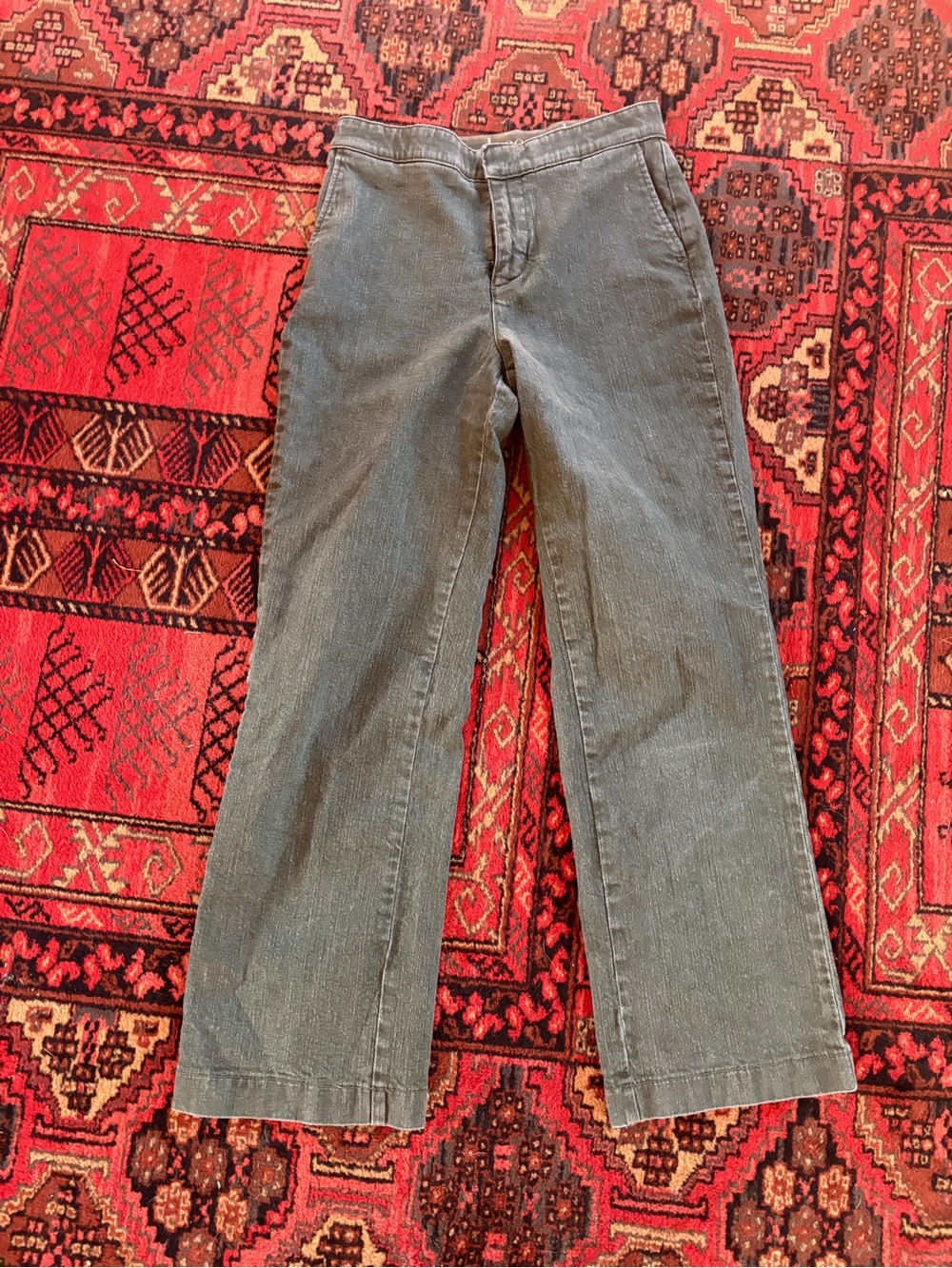 Classic Women's Wide-Leg Jeans in Green